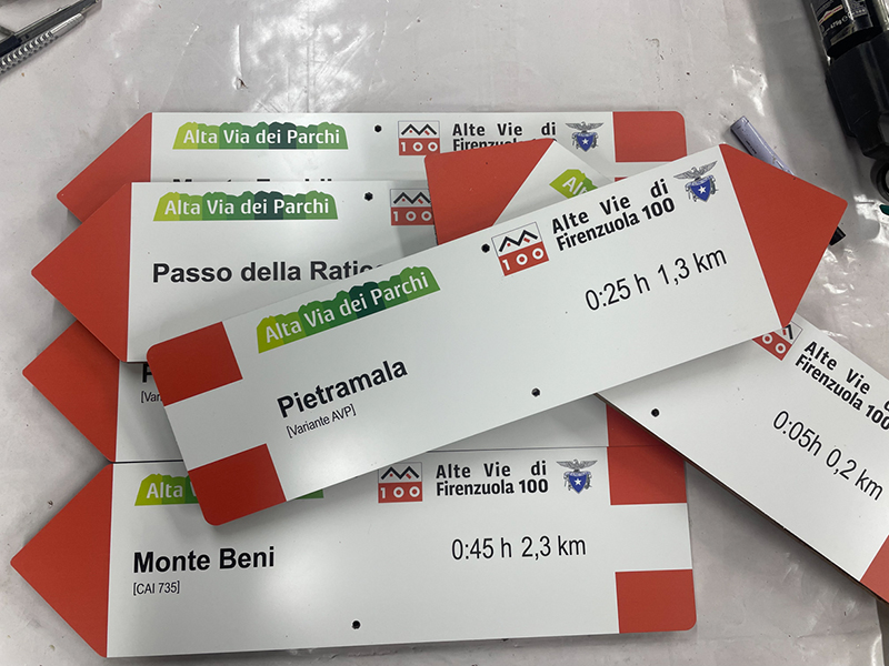 Segnaletica dei percorsi 01